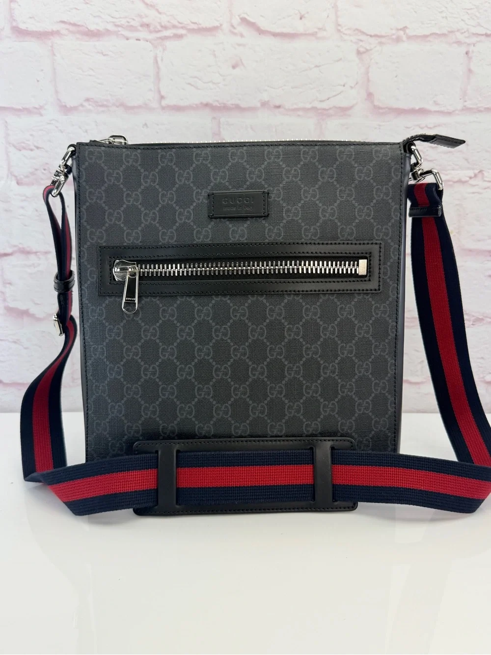 Authentic GUCCI Black GG Supreme Coated Canvas Flat Messenger Bag
